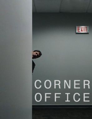 Corner Office (2022) (Películas)