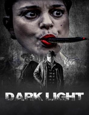 Dark Light (2019) (Películas)
