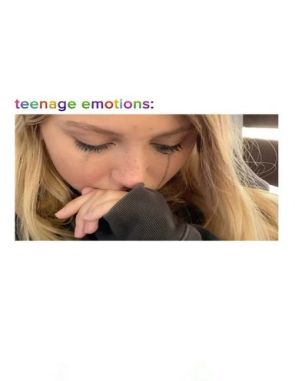 Emociones adolescentes (2023) (Películas)